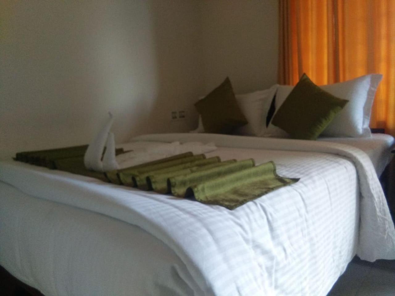 무나르 Holly Hock B&B 외부 사진